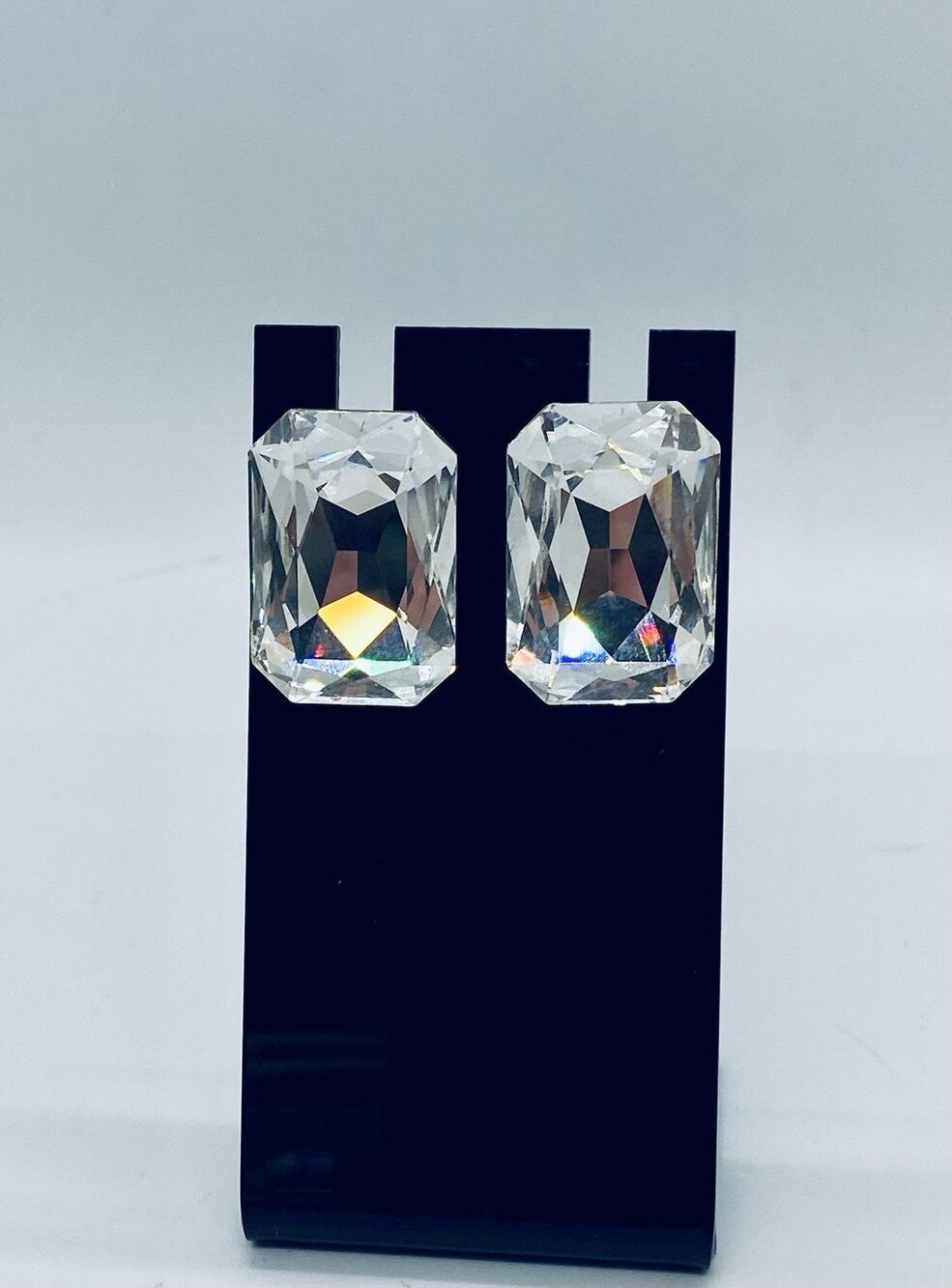 Dauplaise Vintage Earrings Emerald-cut Clear Crystal Glass Rhinestone Screw Back